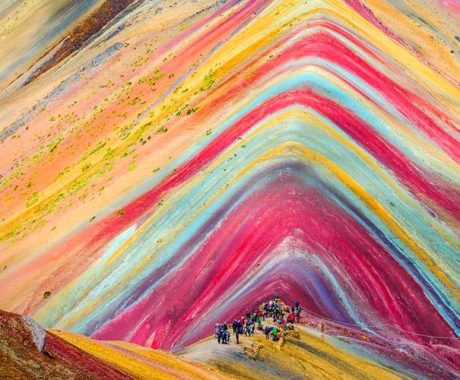 The Mountain of 7 Colors
